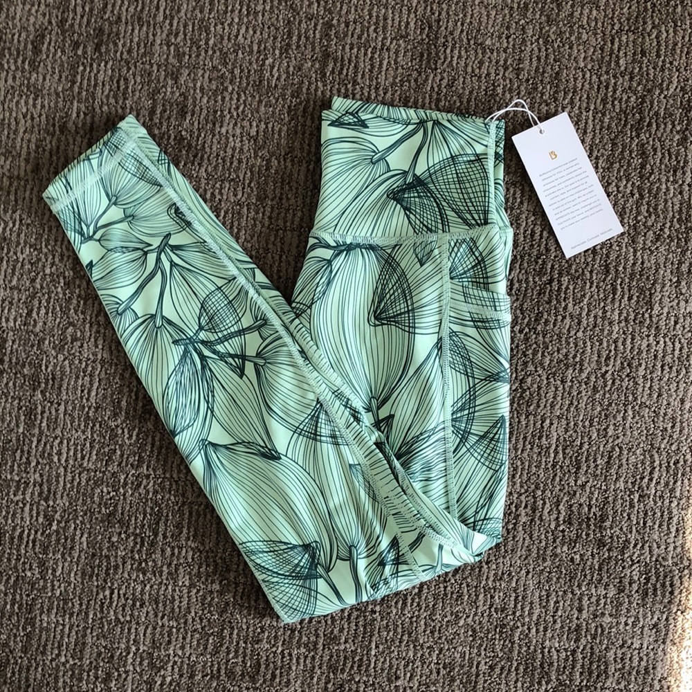 NWT BuffBunny Limitless Legging- Citrus Green- Small